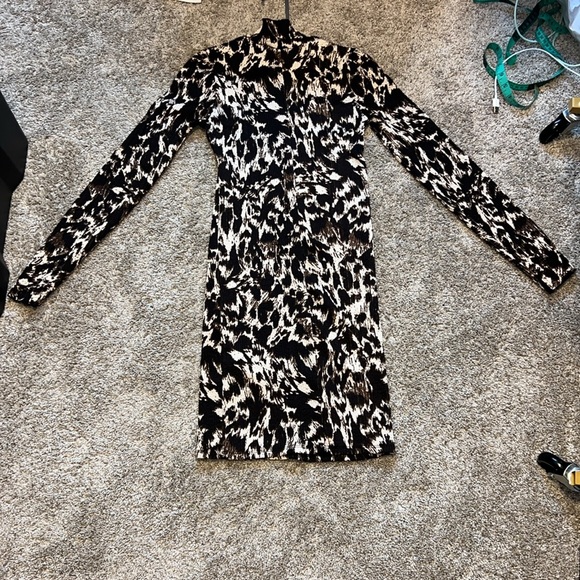 Zara Printed Jacquard Bodycon Dress size small can fit a medium lots of stretch - Picture 8 of 13